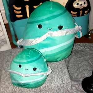 Hugo the Planet Squishmallow Bundle